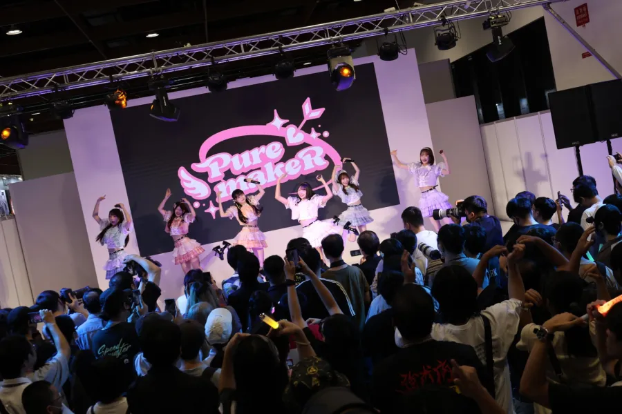 2026漫博:NIJISANJI人氣團體「3SKM」&「AYAKAKI」4名成員現身日本館!小遊戲、Mini Live與粉絲熱情互動 5 Pure makeR
